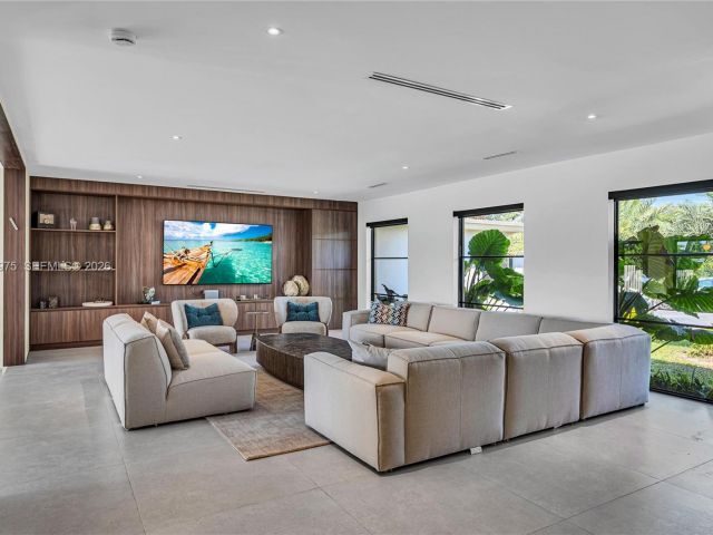 Дом в аренду по адресу 1170 S Biscayne Point Rd N/A - фото 7469550