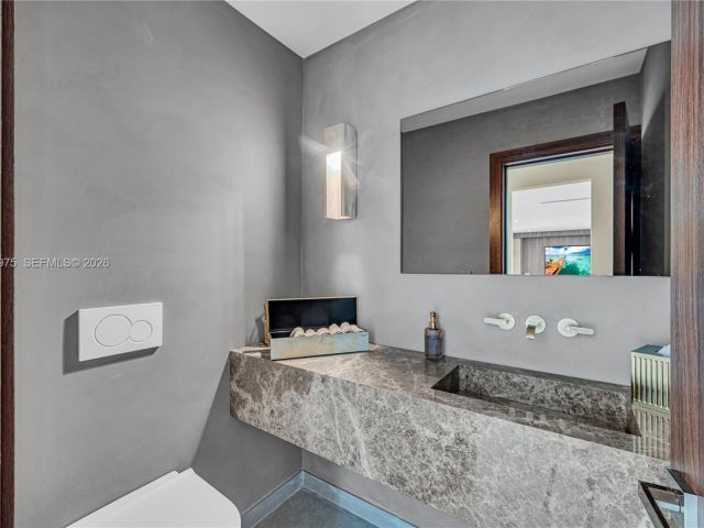 Дом в аренду по адресу 1170 S Biscayne Point Rd N/A - фото 7469567