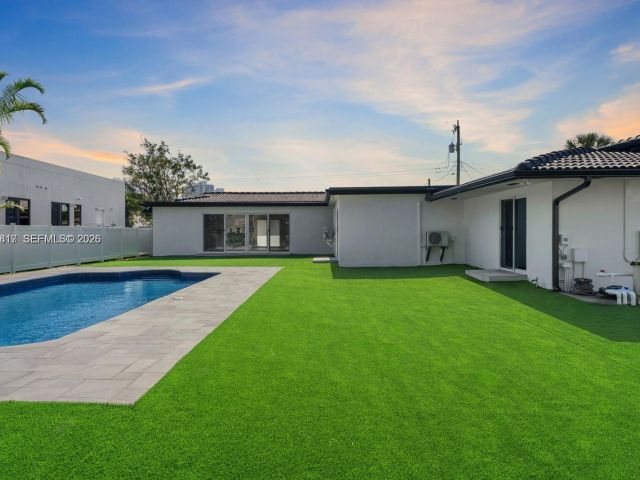 Продажа дома по адресу 430 Tamarind Dr - фото 7462419