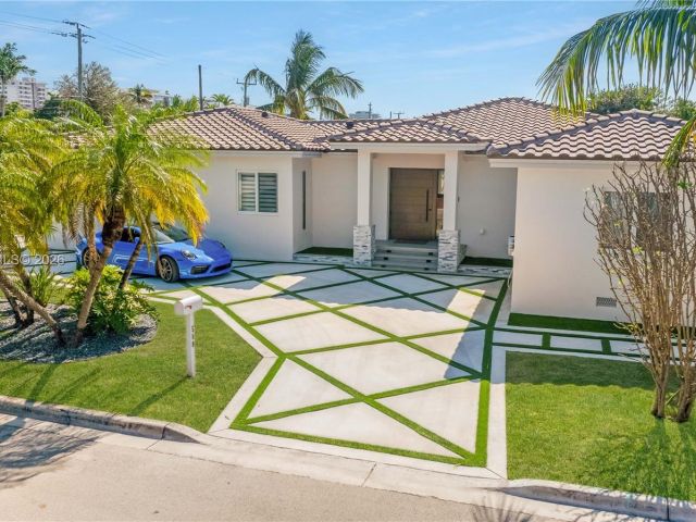 Продажа дома по адресу 500 94th St - фото 7467221