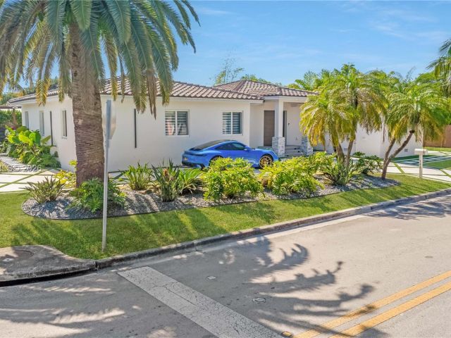 Продажа дома по адресу 500 94th St - фото 7467222