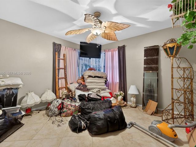 Продажа дома по адресу 4280 NE 11th Ter - фото 7478777