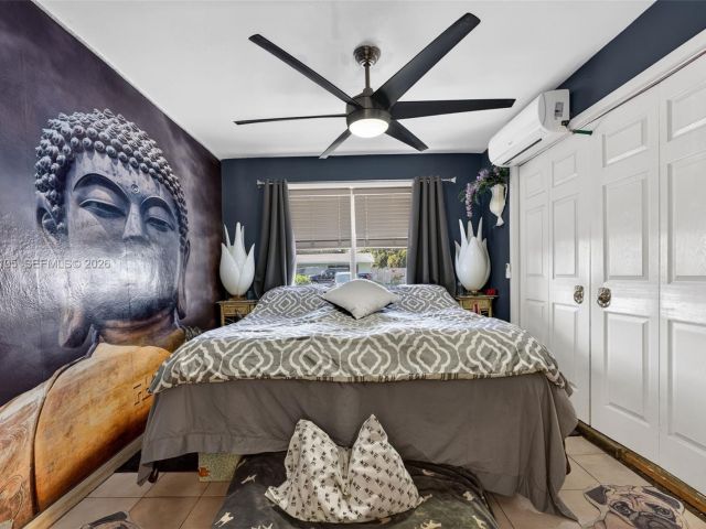 Продажа дома по адресу 4280 NE 11th Ter - фото 7478790