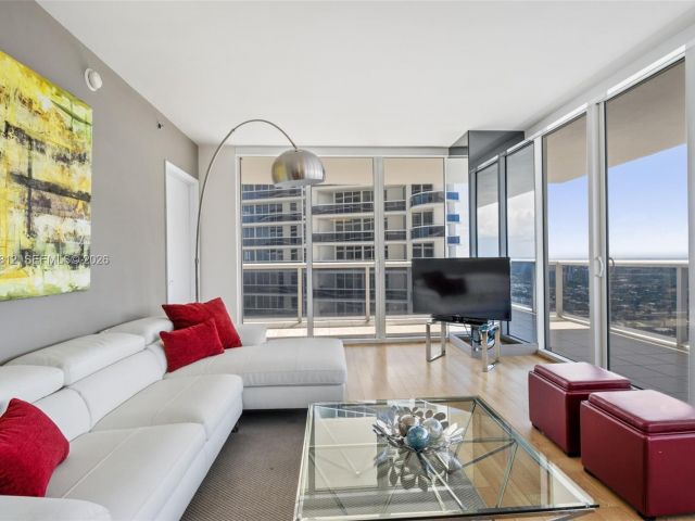 Квартира в аренду номер3906 - фото 7499808