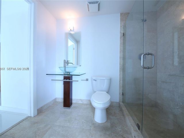 Квартира в аренду номер3306 - фото 7489638