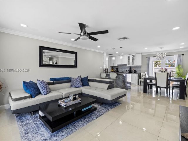 Продажа дома по адресу 22658 SW 65th Cir - фото 7453505