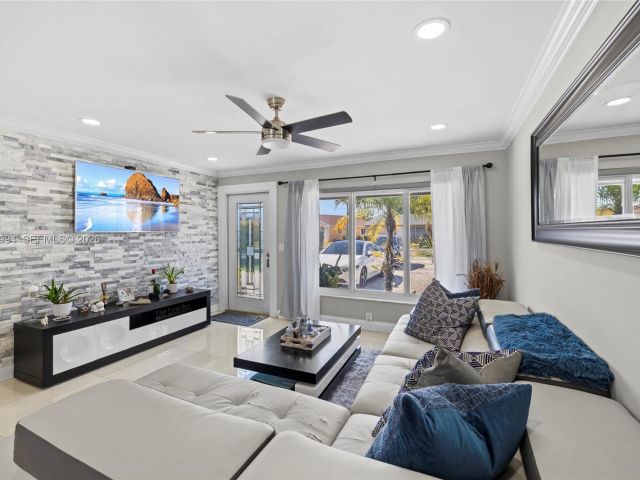 Продажа дома по адресу 22658 SW 65th Cir - фото 7453506