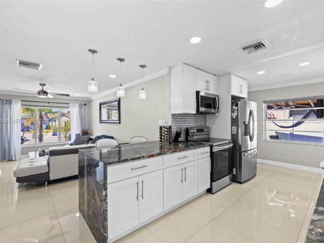 Продажа дома по адресу 22658 SW 65th Cir - фото 7453508