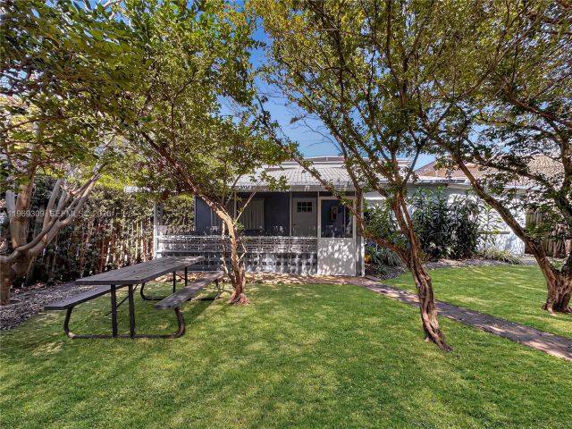 Дом в аренду по адресу 969 Bay Dr 5 - фото 7469515