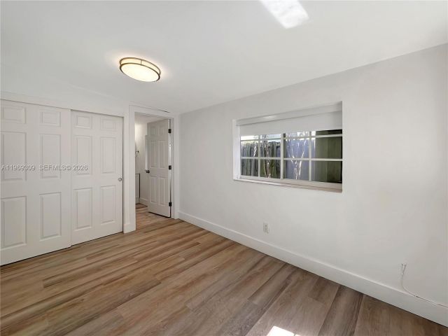 Дом в аренду по адресу 969 Bay Dr 5 - фото 7469528