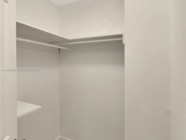 Дом в аренду по адресу 969 Bay Dr 5 - фото 7469531