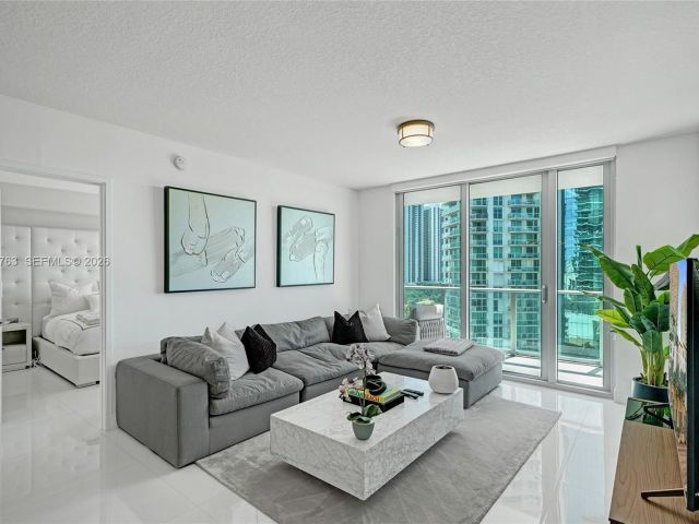 Продажа квартиры #4-1104 - фото 7490161