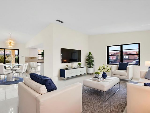 Продажа дома по адресу 13844 SW 15th St - фото 7466033