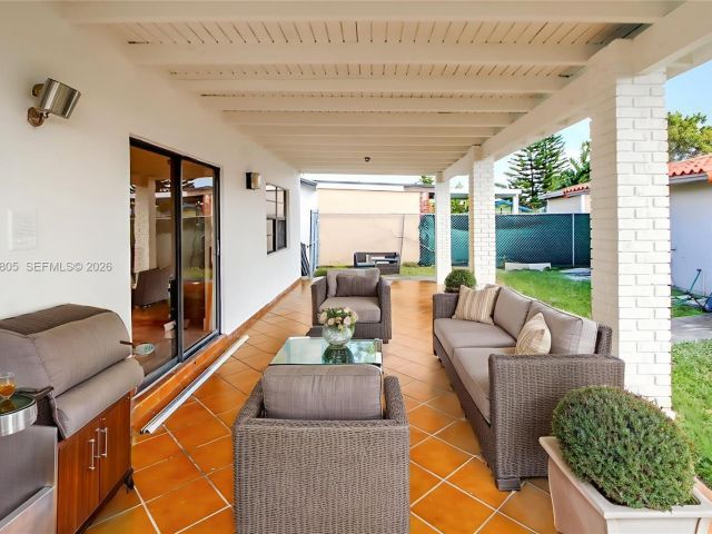 Продажа дома по адресу 13844 SW 15th St - фото 7466043