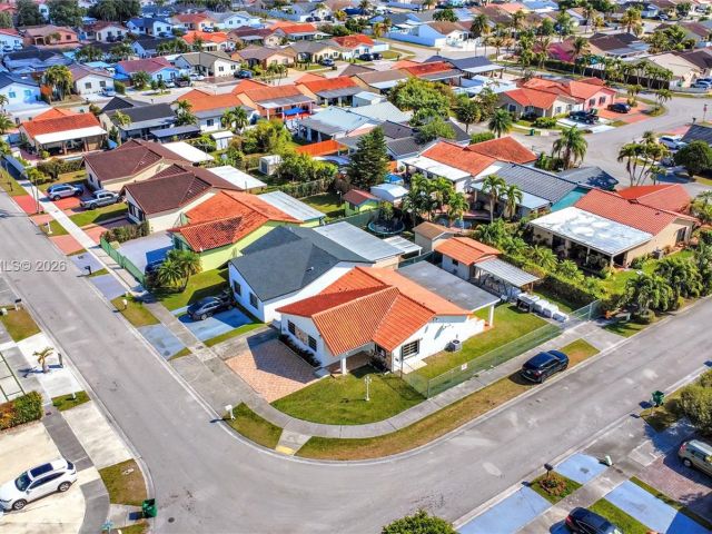 Продажа дома по адресу 13844 SW 15th St - фото 7466046