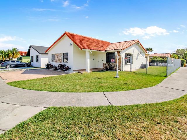 Продажа дома по адресу 13844 SW 15th St - фото 7466048