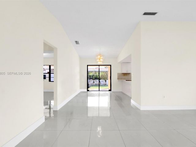 Продажа дома по адресу 13844 SW 15th St - фото 7466049