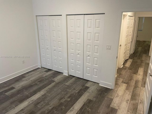 Дом в аренду по адресу 10445 NW 81st Ter 10045 - фото 7486407