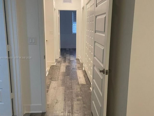 Дом в аренду по адресу 10445 NW 81st Ter 10045 - фото 7486413