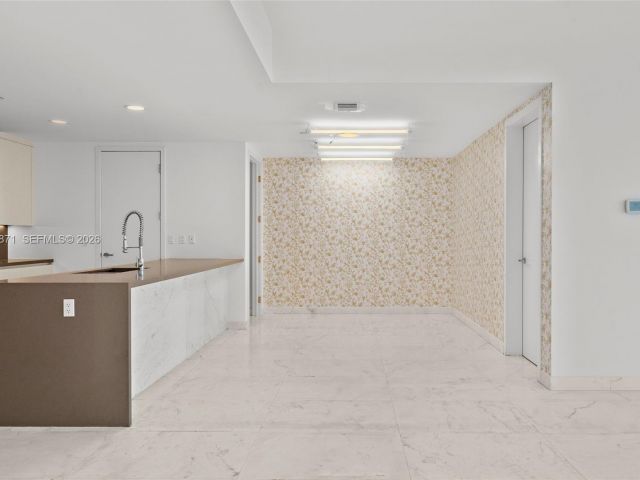 Продажа квартиры #703 - фото 7530697