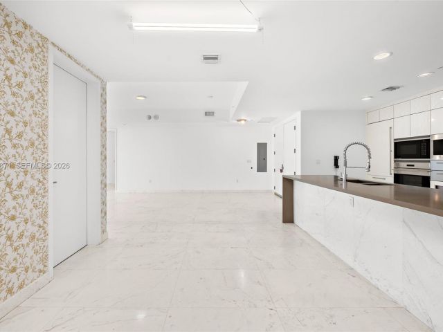 Продажа квартиры #703 - фото 7530699