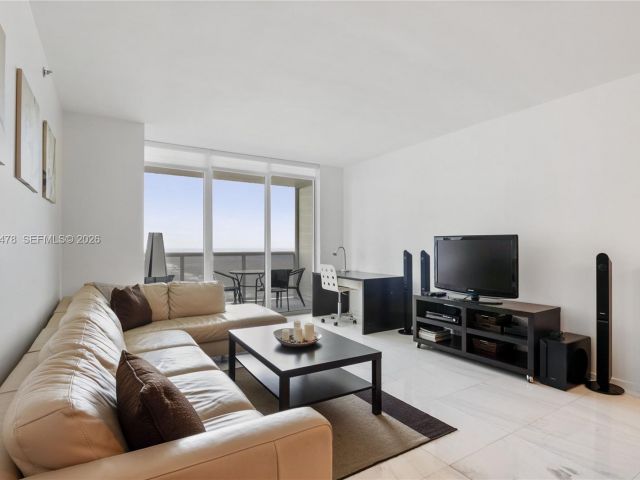 Квартира в аренду номер3211 - фото 7499766