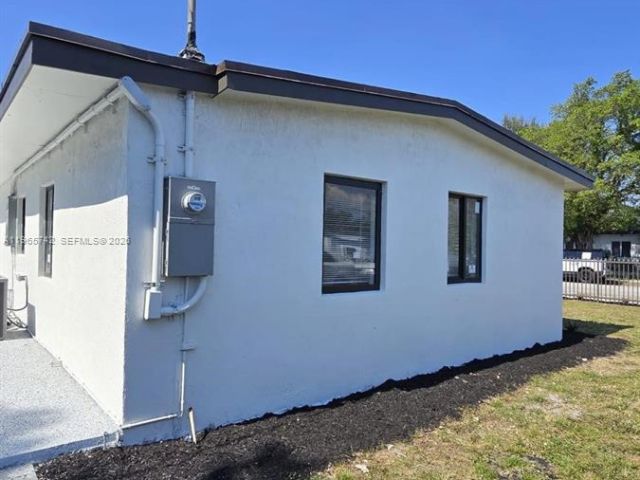 Продажа дома по адресу 1910 NW 134th St - фото 7465365