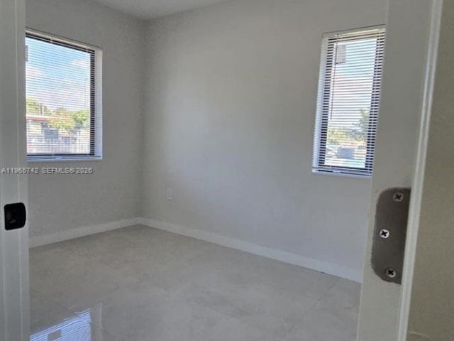 Продажа дома по адресу 1910 NW 134th St - фото 7465372