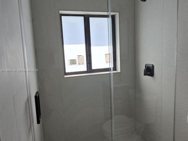 Продажа дома по адресу 1910 NW 134th St - фото 7465377