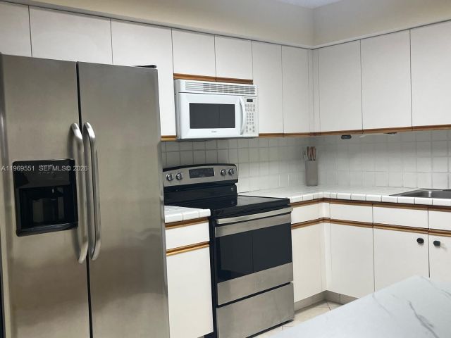 Квартира в аренду номер2504 - фото 7504112