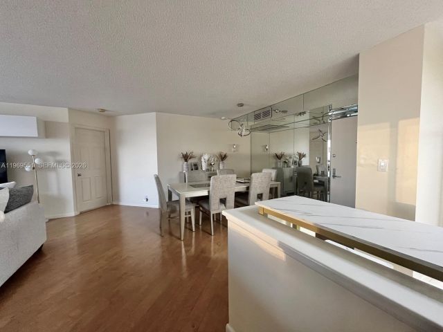 Квартира в аренду номер2504 - фото 7504114