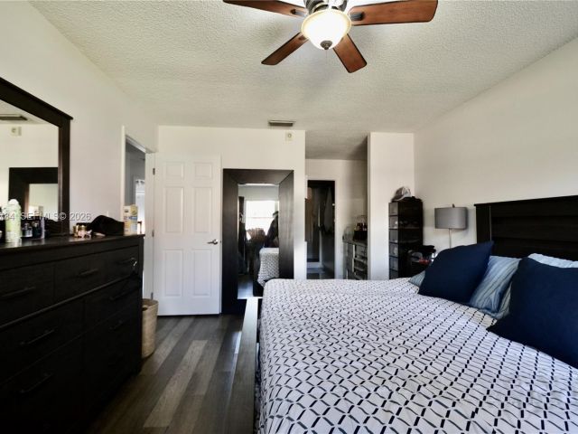 Продажа дома по адресу 15115 SW 109th St - фото 7464692