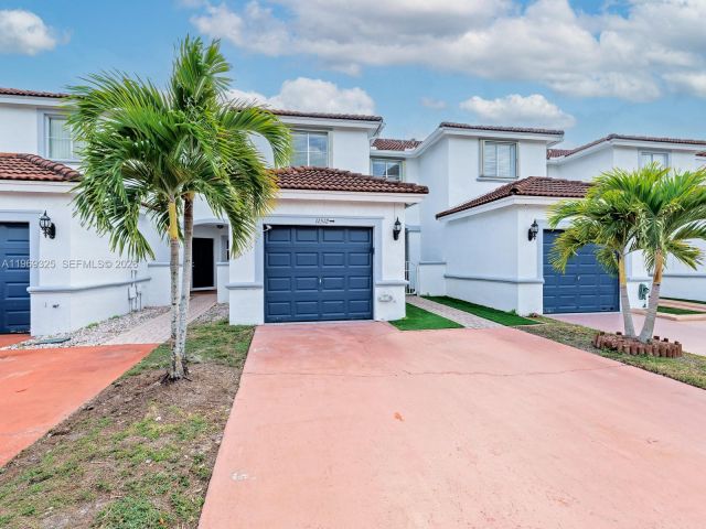 Дом в аренду по адресу 11512 NW 48th Ter # - фото 7484513