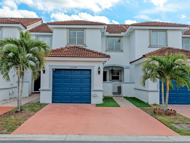 Дом в аренду по адресу 11512 NW 48th Ter # - фото 7484515