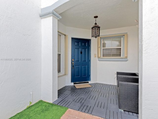 Дом в аренду по адресу 11512 NW 48th Ter # - фото 7484517