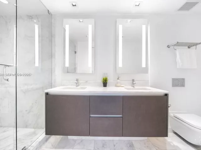 Квартира в аренду номер1003 - фото 7510316