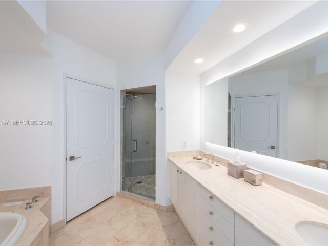 Продажа квартиры #605 - фото 7491884