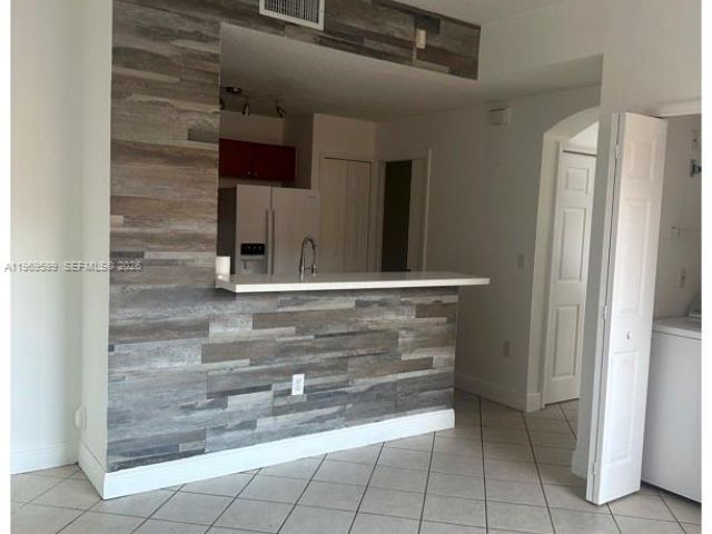 Дом в аренду по адресу 11438 NW 62nd Ter 226 - фото 7485867