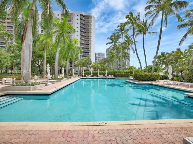 Продажа квартиры #701 - фото 7504534