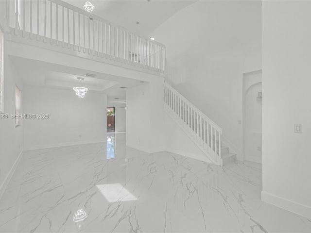 Продажа дома по адресу 642 SE 37th PL - фото 7493151