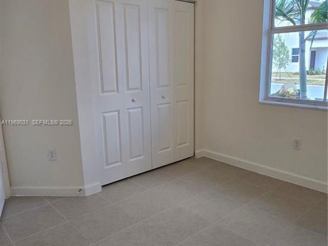 Дом в аренду по адресу 2729 SE 26th Rd 2729 - фото 7456383