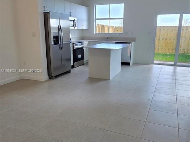 Дом в аренду по адресу 2729 SE 26th Rd 2729 - фото 7456388