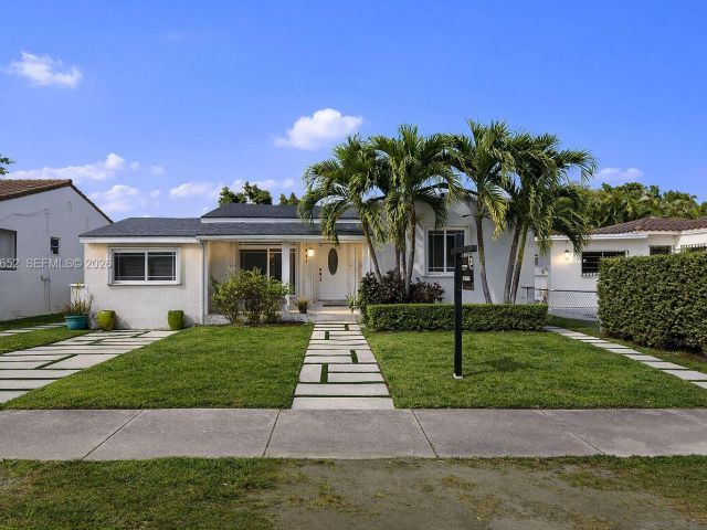 Продажа дома по адресу 1611 SW 21st St - фото 7525303