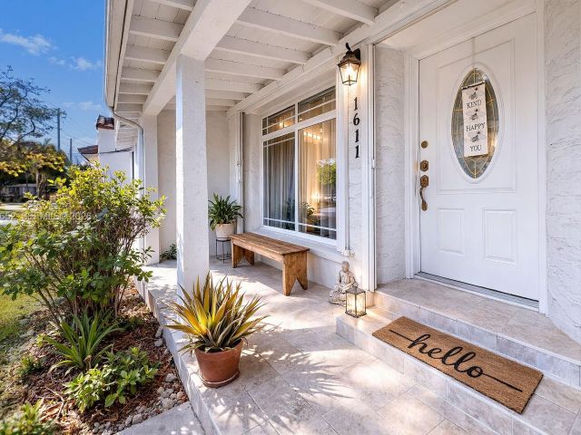 Продажа дома по адресу 1611 SW 21st St - фото 7525305