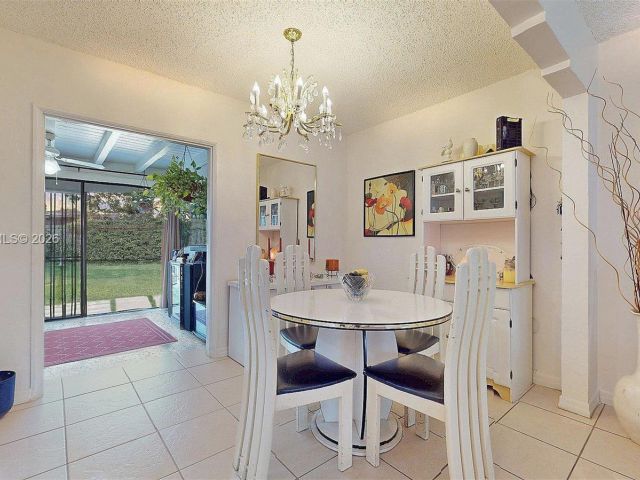 Продажа дома по адресу 1611 SW 21st St - фото 7525311