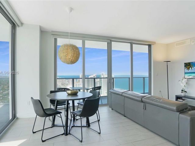 Продажа квартиры #T4002 - фото 7512975