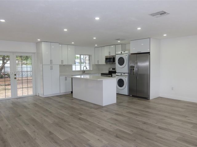 Дом в аренду по адресу 27684 SW 163rd Ct 0 - фото 7459377