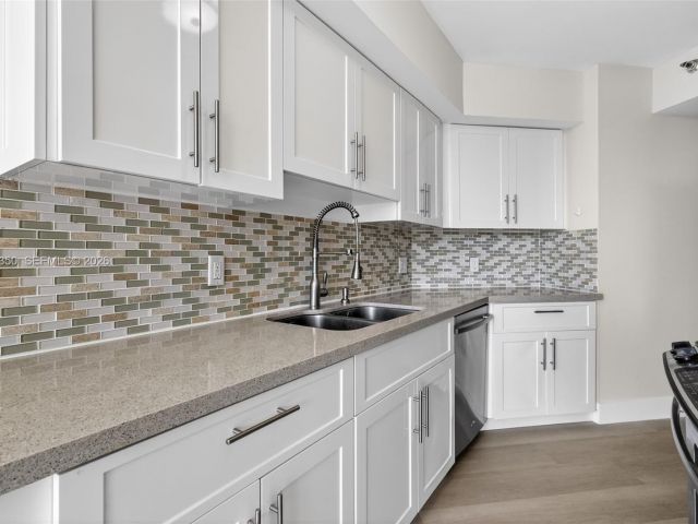 Продажа квартиры #414 - фото 7504500