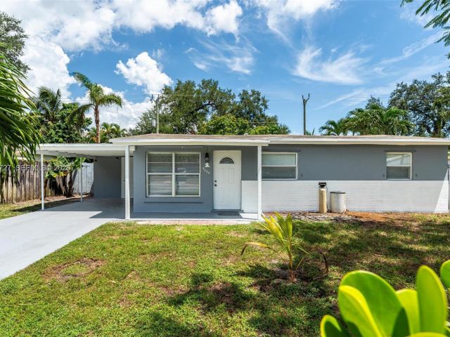 Дом в аренду по адресу 5615 Simms St - фото 7473149