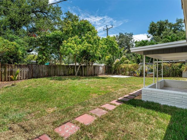 Дом в аренду по адресу 5615 Simms St - фото 7473155